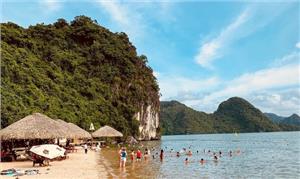 Top 7 bãi biển đẹp nhất Hạ Long bạn nên khám phá