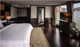 Phòng Ambassador Suites